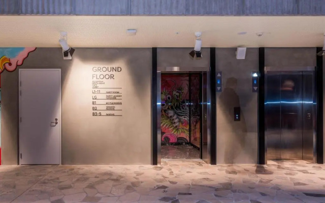 Adge Hotel & Residence