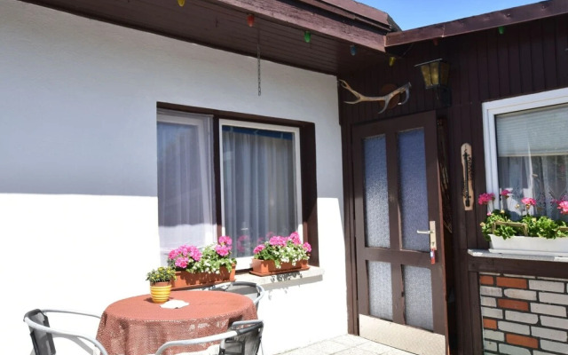 Restful Bungalow in Kühlungsborn near Beach