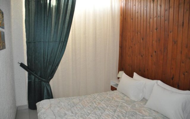 Parianna Apartments