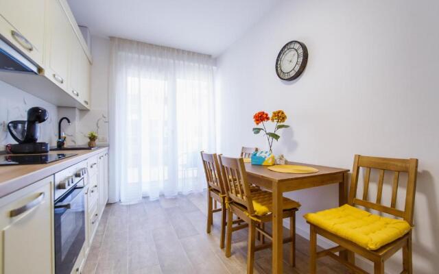 Lovely Home at West Residence