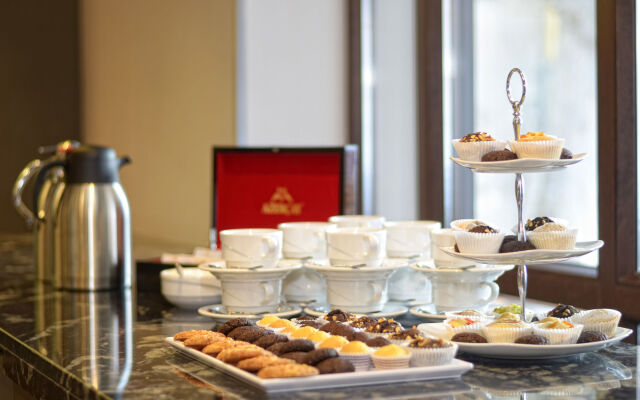 Отель City Avenue