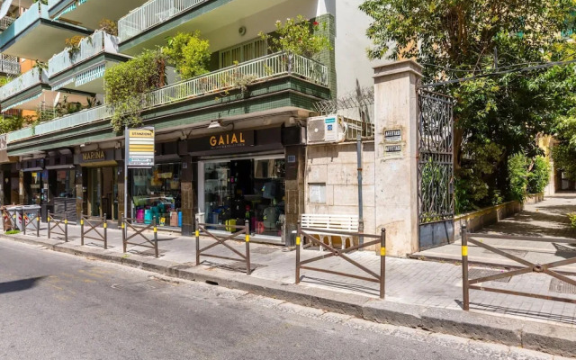 Stanzione Classy Flat at Vomero Central