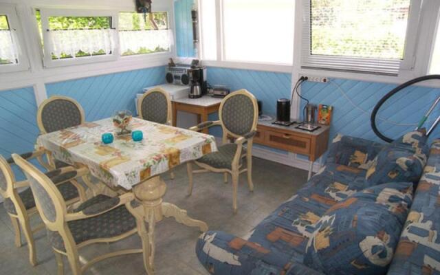 Bungalow am Schmollensee