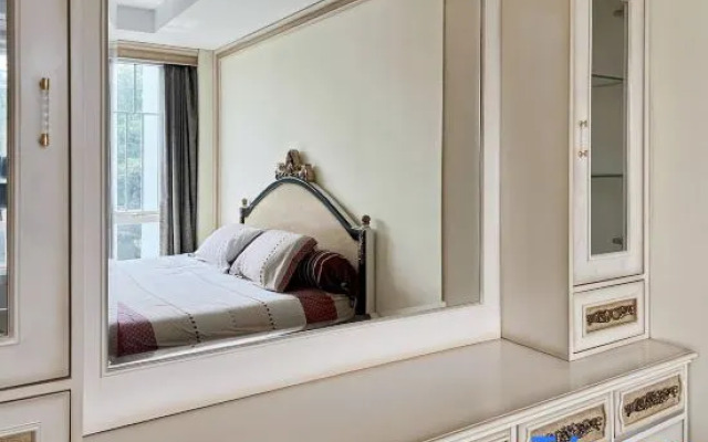 Luxury 2BR Apt Menteng w/ Pool, WiFi & Gym
