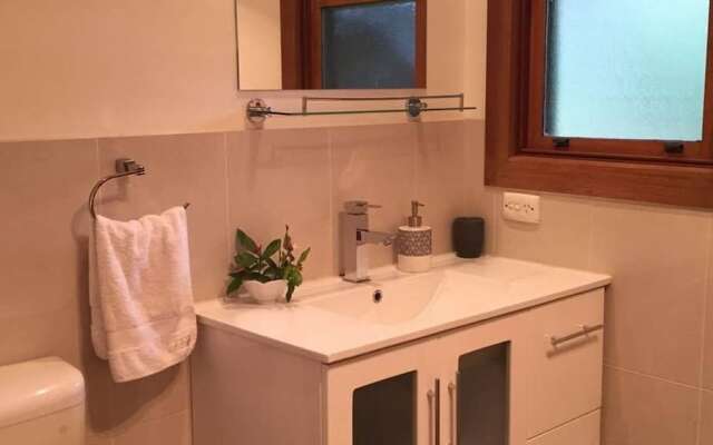 Mystic View Cottage Wandiligong