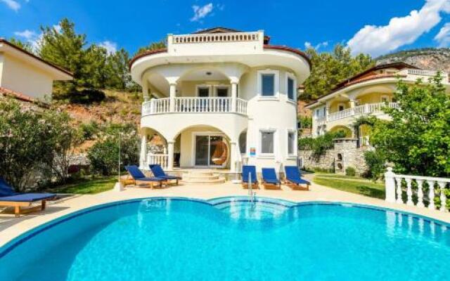 Lakestone Villa