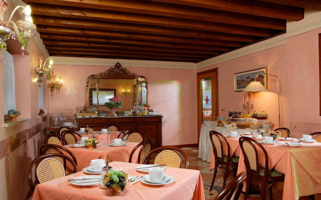 Hotel Antico Moro