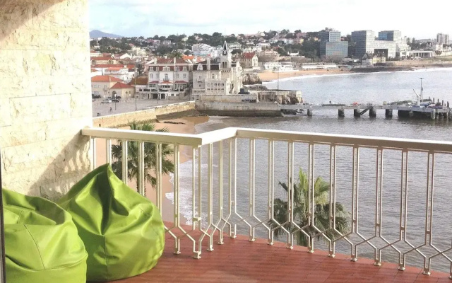 Remarkable view over Cascais Bay