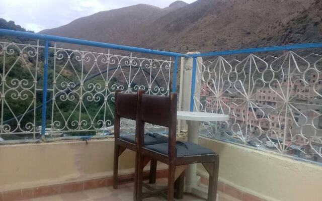 Hotel Timichi Setti Fadma