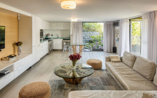 Spanish Farm Guest Lodge by Raw Africa Collection