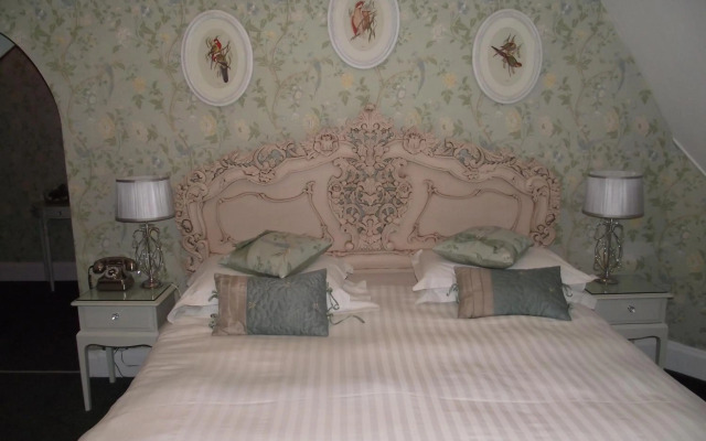 Maenan Abbey Hotel