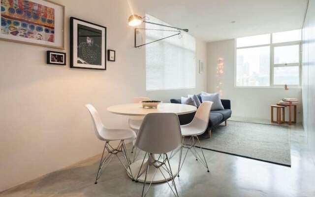 Designer Pad with a View