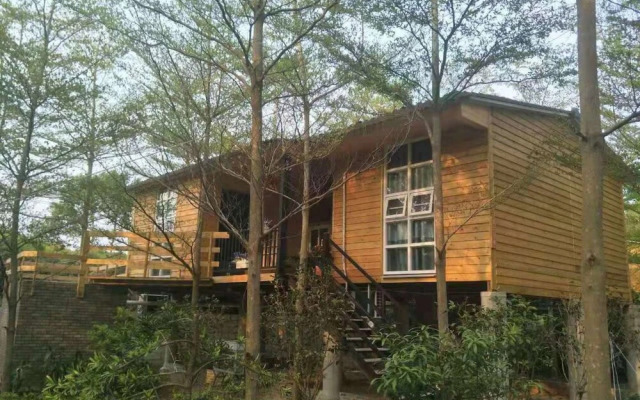 Conghua Jinyuan Wooden Hotspring No.2