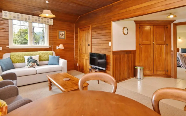 Otahuna Hideaway - Christchurch Holiday Homes
