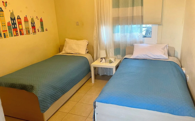 Charming Oroklini Penthouse With Ocean V