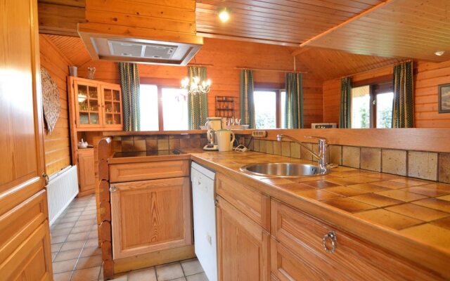 Comfortable Chalet in Ovifat near Ski Lift