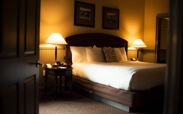 Longfellows Inn and Restaurant