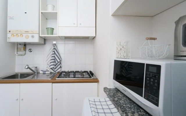 Garibaldi Apartments