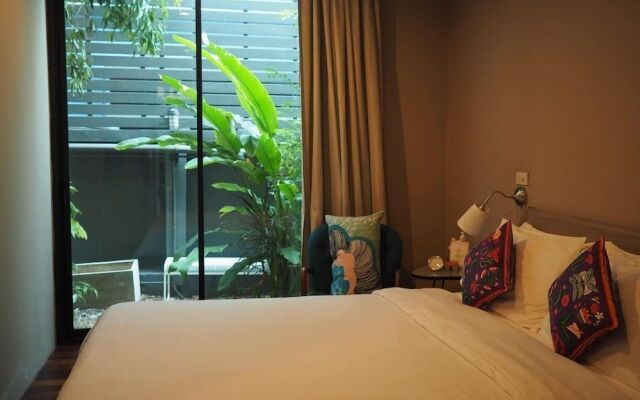 Uncle Jo Hua Hin