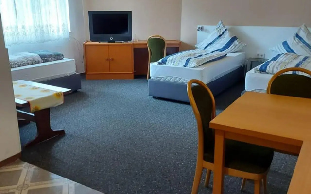 Hotel - Pension - Weller