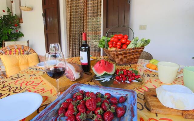 Farmhouse with Spacious Garden in the Maremma Region, Near the Sea