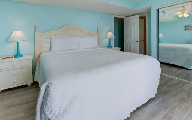 Pelican Beach Resort 1001