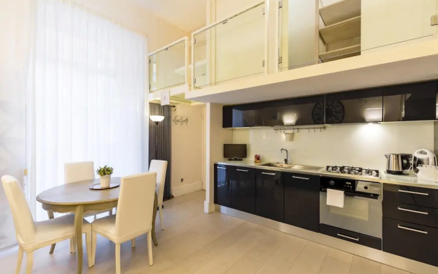 Cool Flat at Via dei Mille by Napoliapartments