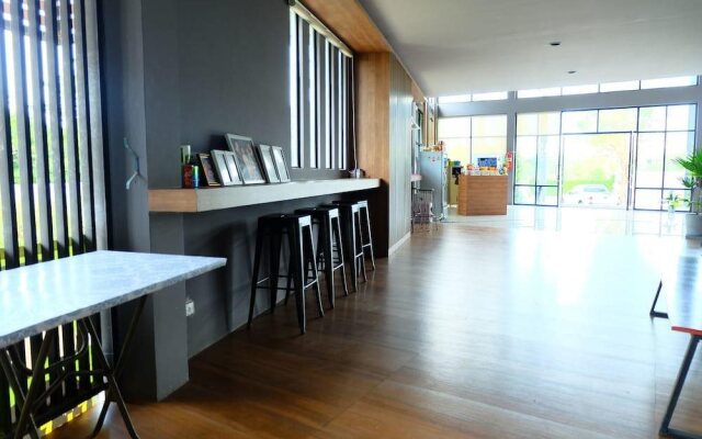 Bed Hub Hotel