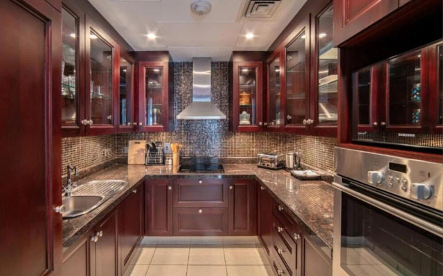 Elegant Escape of Downtown