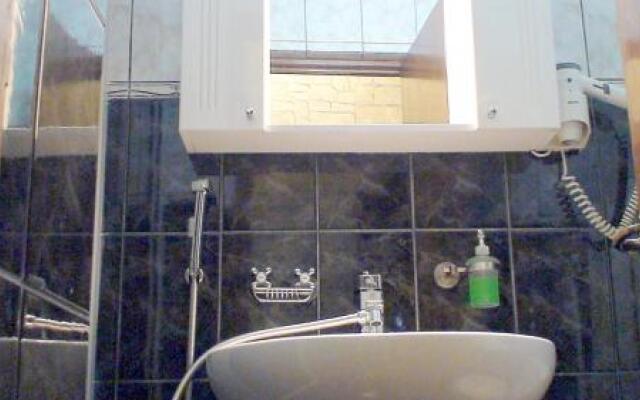 4 Stars Magheru Studio
