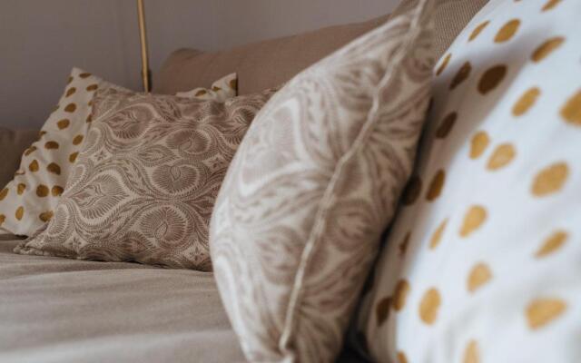 Casa Galera Historic Downtown Apartment in Seville