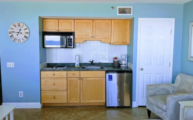 Shell Island Resort - All Oceanfront Suites