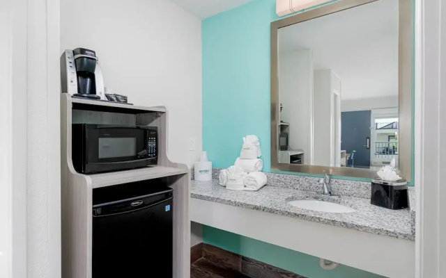 Travelodge Pensacola Beach