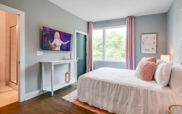 Going Fast Dollys Dream 12 Beds