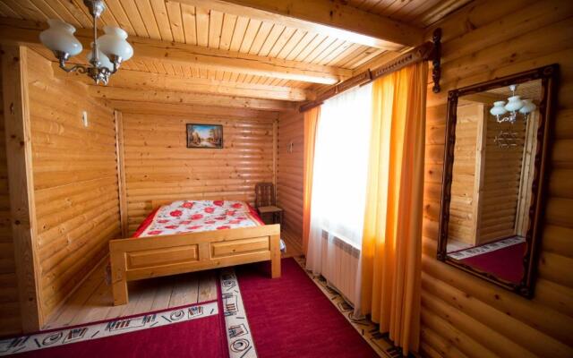 Gazdіvska Hata Guest House