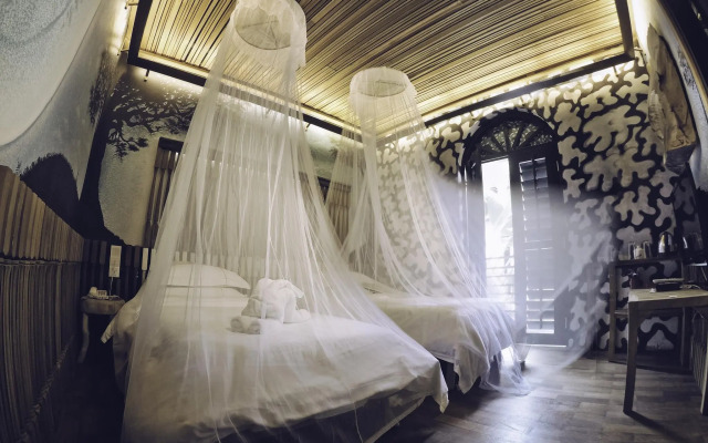 The Happy 8 Retreat @ Old Town