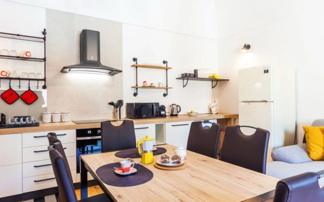 Valuk-Piazza Duomo Charming Apartment