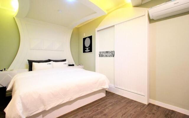 Instar Hotel Yangsan