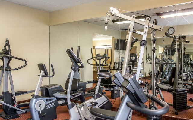 Quality Inn & Suites CVG Airport