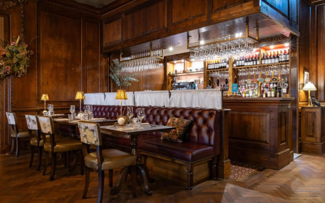 The White Hart
