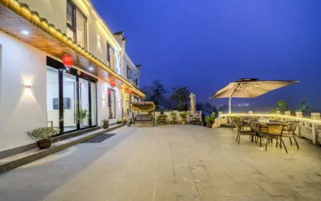 Jiuhuashan Huacheng Temple Binhua Homestay (Rohushen Hall Branch)