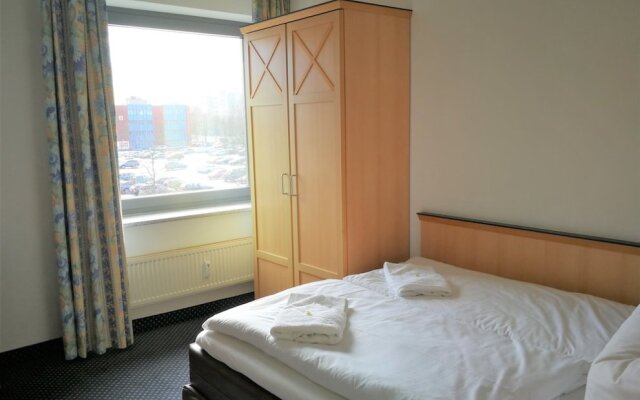 Hotel Near By