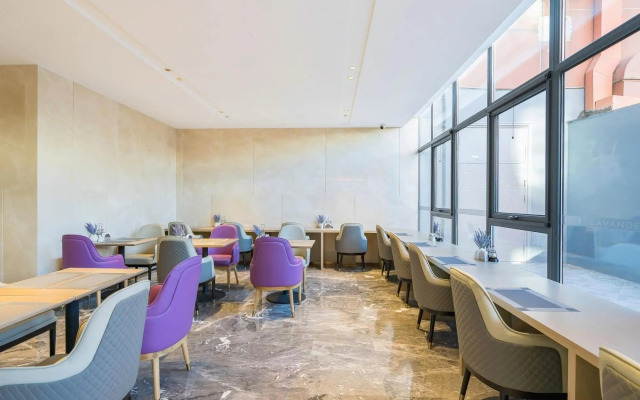 Lavande Hotel (Beijing Nanyuan Heyi Subway Station)