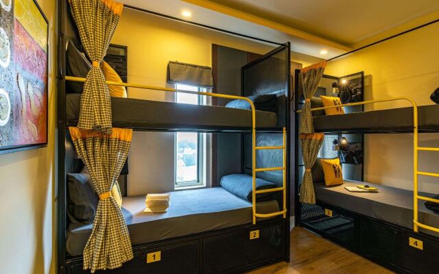 The Hosteller Bangalore, Brigade Road