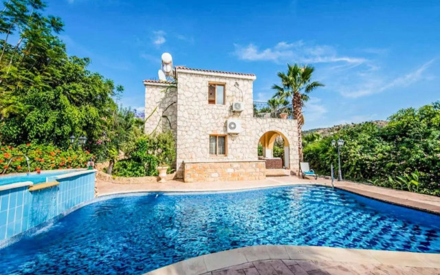 Villa Anna Argaka