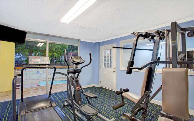 Downtown Inn & Studio Suites