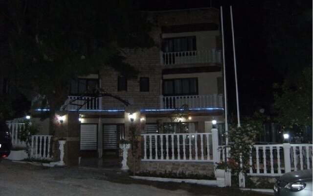 Halis Han Hotel