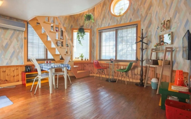 Ganghwado Pine Tree Pension