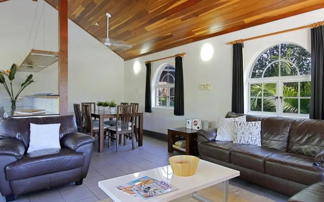 A PERFECT STAY –Clarkes Beach Villa