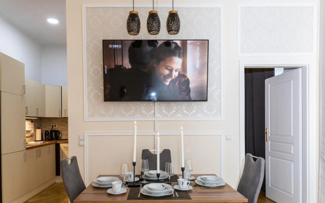 SISSI new luxurious apartment near Schönbrunn and Westbahnhof